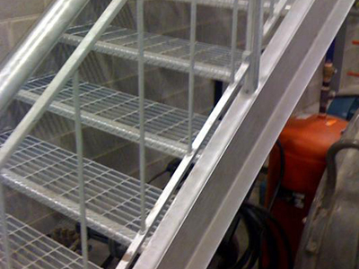 楼梯踏步 - 安平县集磊丝网制品有限公司图片1