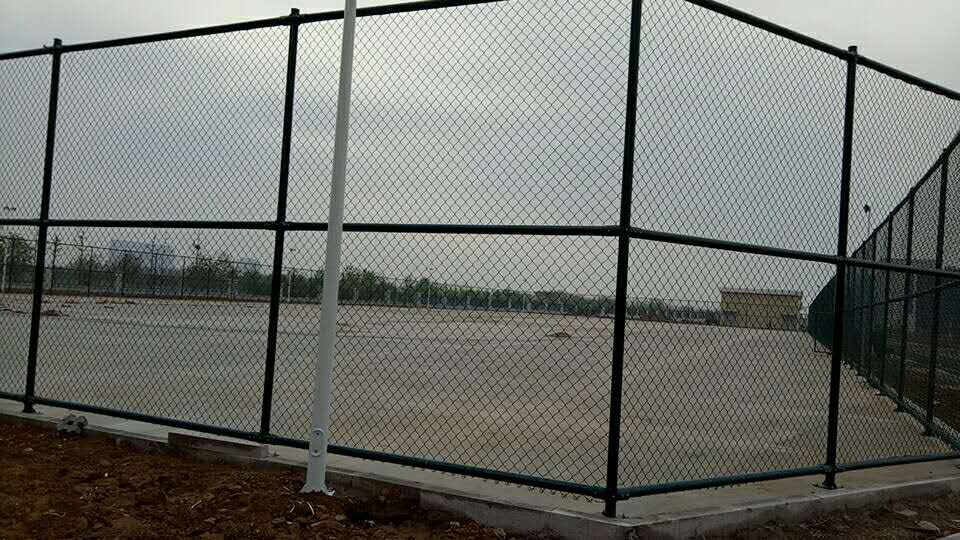 体育场围栏网的规格13303385703