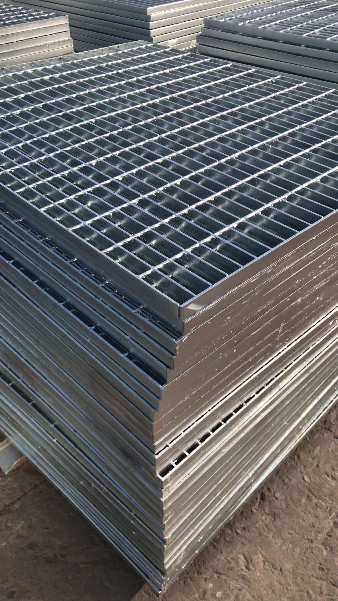 【集磊】格栅板