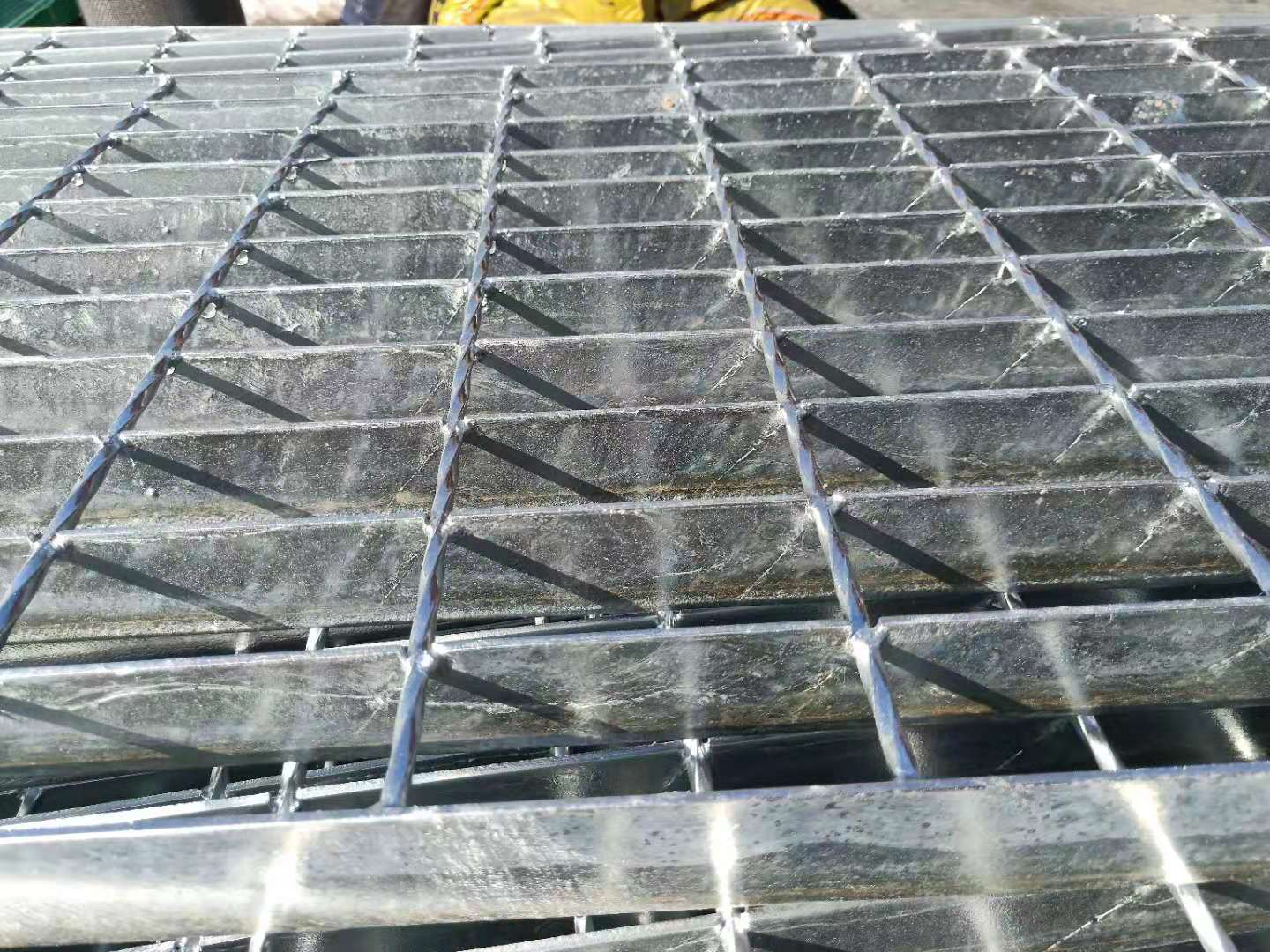 不锈钢钢格板集磊不锈钢钢格板实体厂家