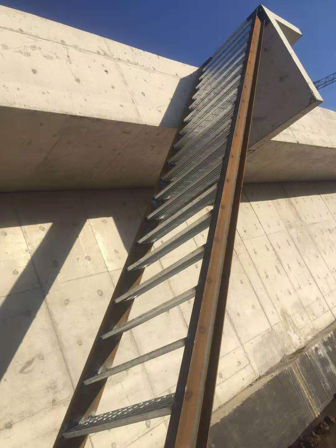 钢梯平台格栅板图片3