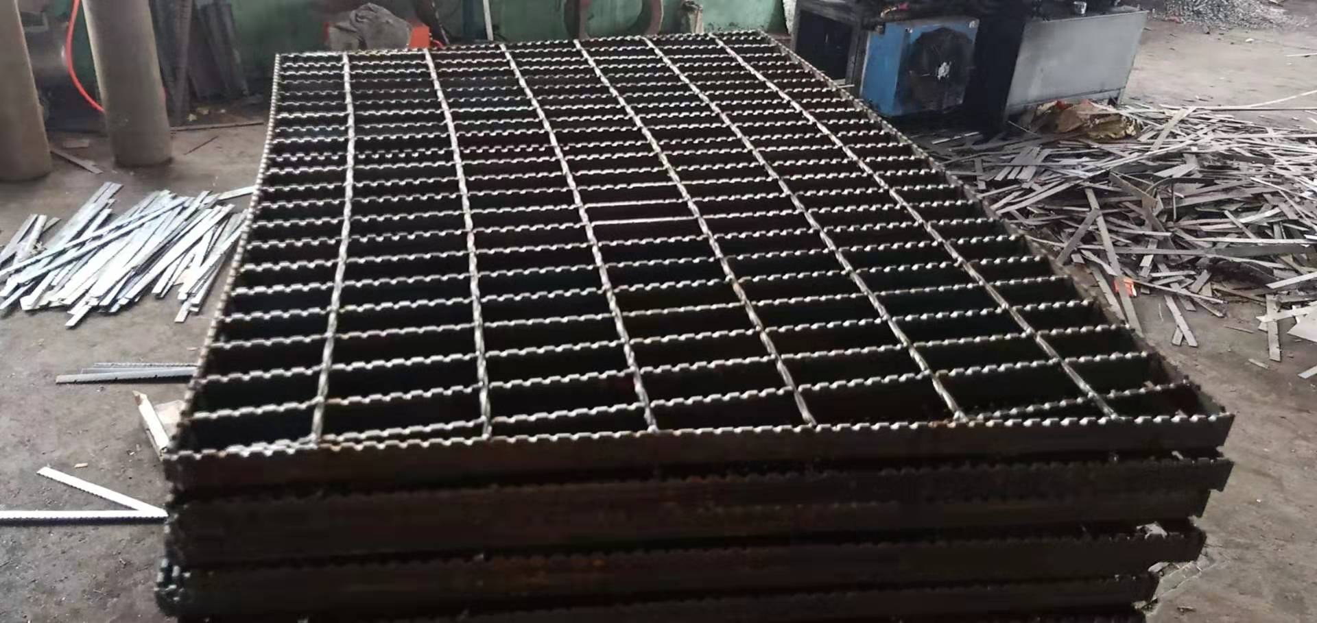 碳钢钢格板图片3