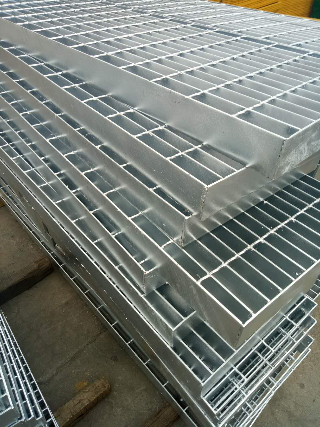 【集磊】钢格板图片2