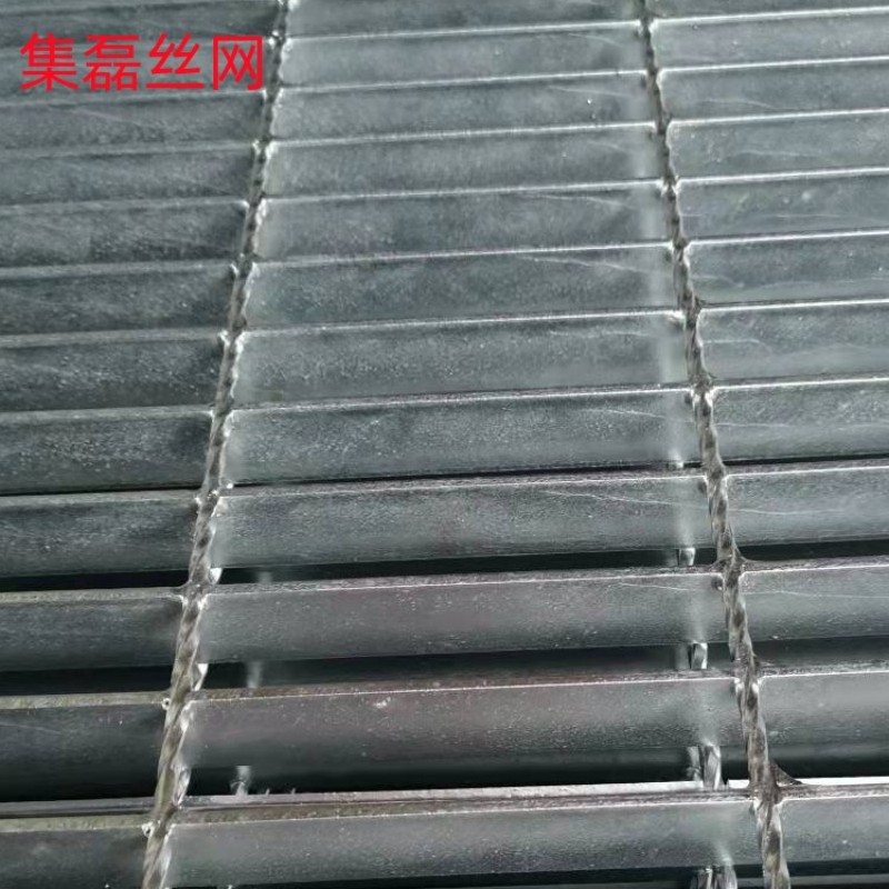 热镀锌钢格板简介图片2