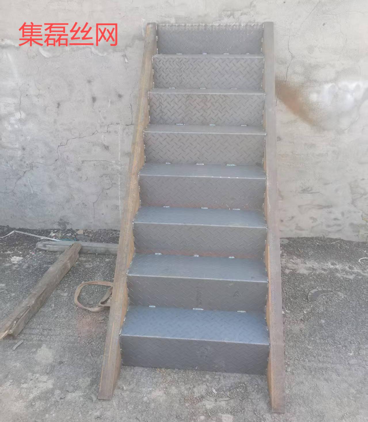 热镀锌钢结构楼梯图片2